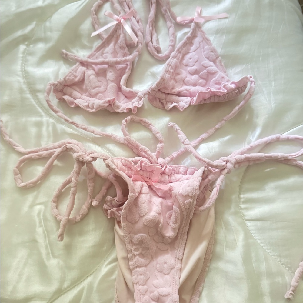 Blackbough Light Pink Textured Bikini - Picture 4 of 6